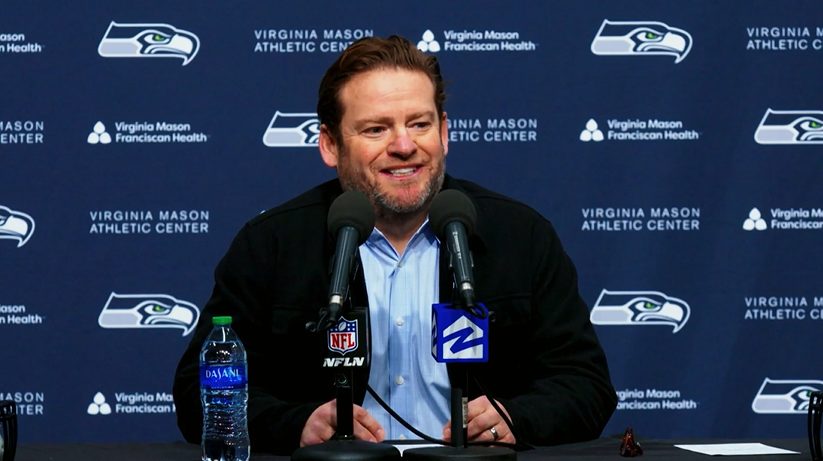 Auf der Suche nach dem neuen Head Coach: John Schneider bei einer Pressekonferenz der Seahawks